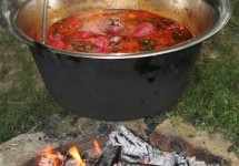 Ивањдански котлић у Доњој Трепчи