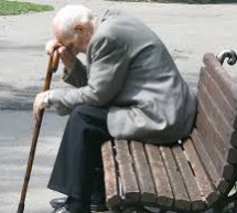 Живот старих људи Моравичког округа