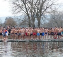 Plivanje za Bogojavljenski krst u Čačku