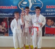 СЛОБОДИНИ КАРАТИСТИ И ДАЉЕ ОСВАЈАЈУ МЕДАЉЕ