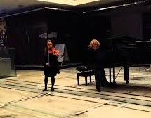 КОНЦЕРТ ВИОЛИНИСТКИЊЕ ИЗ БЕОГРАДА У МУЗИЧКОЈ ШКОЛИ