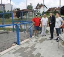 ПОЧЕЛА САНАЦИЈА „МИНИ ПИЧ“ ТЕРЕНА У ГОРЊЕМ МИЛАНОВЦУ