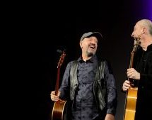 ДУО ЧУВЕНИХ ГИТАРИСТА ВЛАТКА СТЕФАНОВСКОГ И МИРОСЛАВА ТАДИЋА НА АРЛЕММ АРТ ФЕСТИВАЛУ