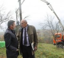 PREDSEDNIK OPŠTINE GORNJI MILANOVAC OBIŠAO RADOVE NA IZGRADNJI VODOVODA U BRĐANIMA