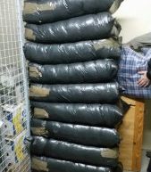 ЗАПЛЕЊЕНО ОКО 326 КИЛОГРАМА РЕЗАНОГ ДУВАНА