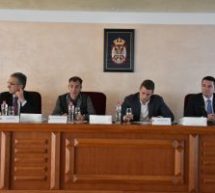 ДЕЈАН КОВАЧЕВИЋ ПРЕДАВАЧ НА СТУДЕНТСКОЈ ПОЛИТИЧКОЈ КОНФЕРЕНЦИЈИ НА ЗЛАТИБОРУ